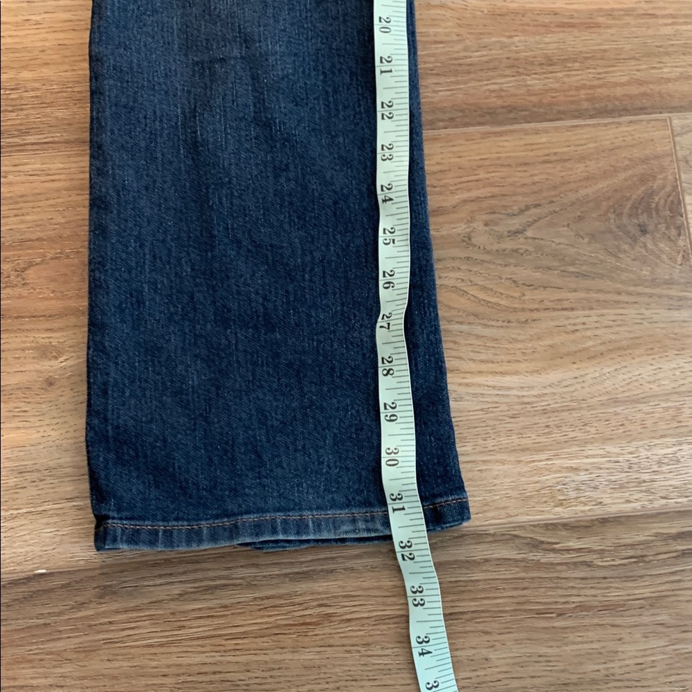 Express Women's ultra low rise barely boot cut Jeans Size 6-R - Picture 9 of 11